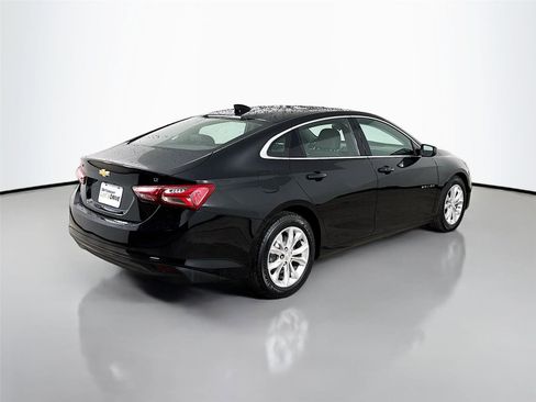 Used 2019 Chevrolet Malibu LT image 9