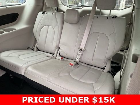 Certified 2017 Chrysler Pacifica Touring-L w/ Tire & Wheel Group image 31