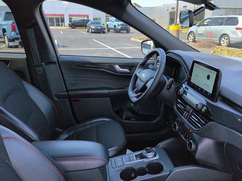 Used 2025 Ford Escape ST-Line image 22