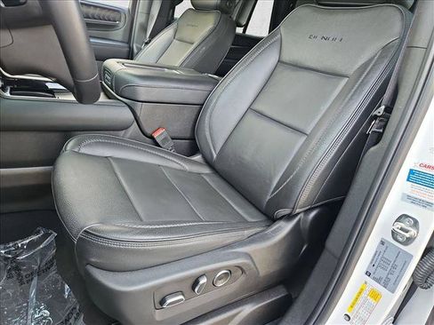 Used 2023 GMC Yukon Denali w/ Denali Reserve Package AWD/4WD image 14