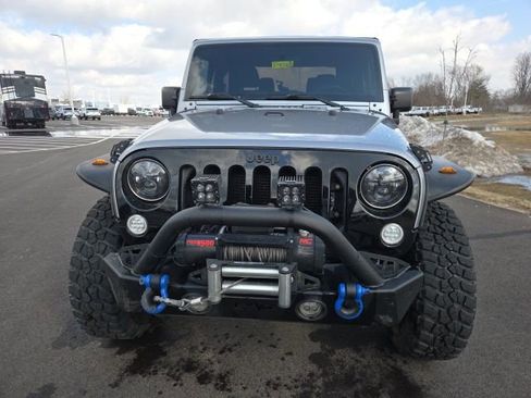 Used 2017 Jeep Wrangler Sport image 14