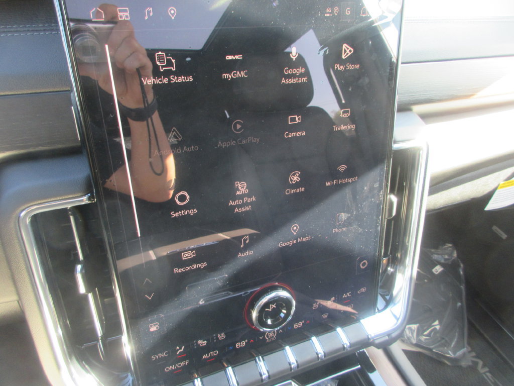 New 2027 GMC Yukon Denali w/ Sun & Power Step Package AWD/4WD image 19