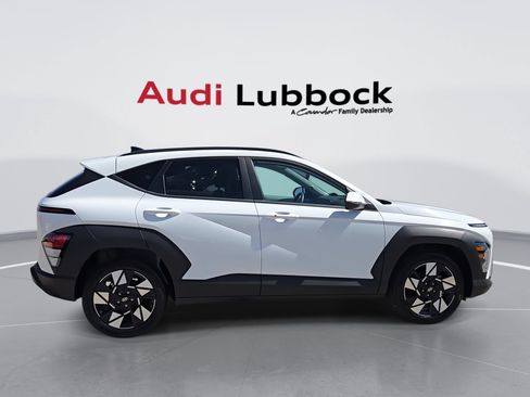 Used 2025 Hyundai Kona SEL FWD image 9