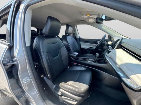 Used 2022 Jeep Compass Limited AWD/4WD image 14