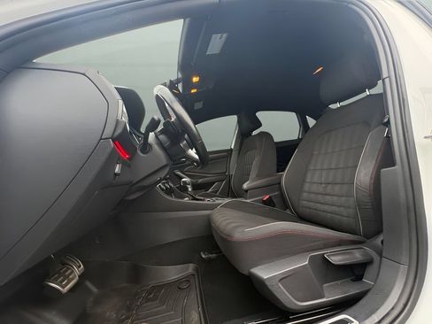 Used 2019 Volkswagen Jetta GLI FWD image 19