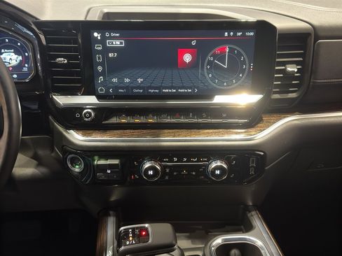 Used 2024 GMC Sierra 1500 Elevation w/ Elevation Premium Package image 30