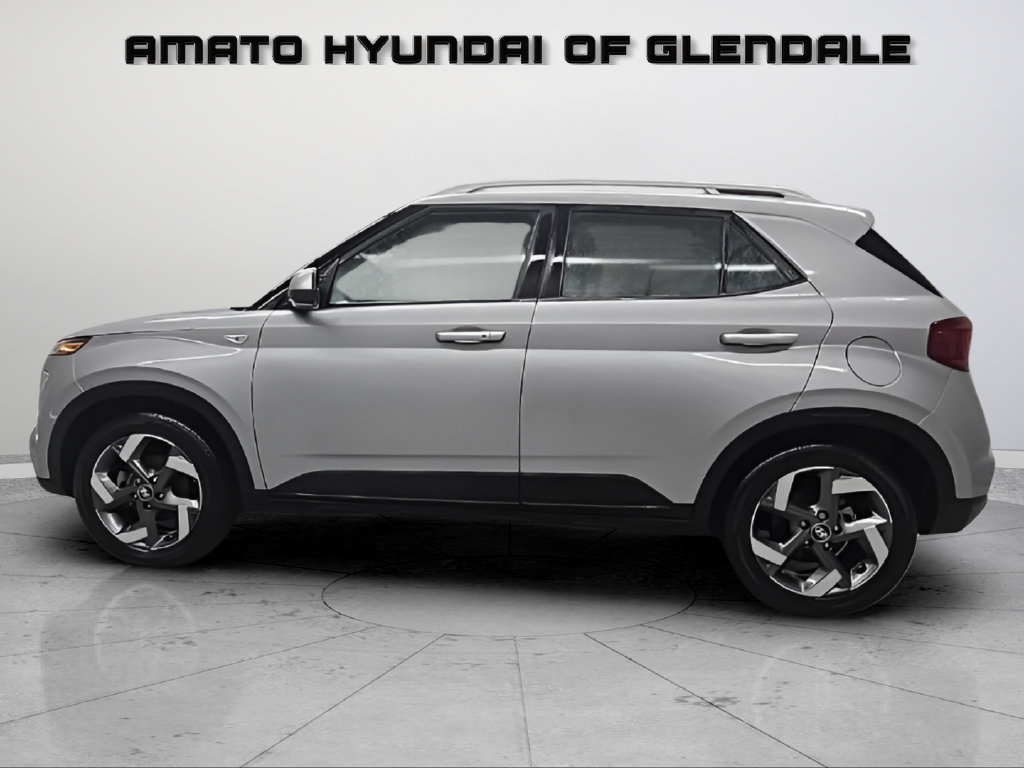 Certified 2024 Hyundai Venue SEL FWD image 3