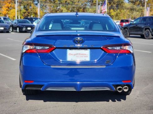 Used 2023 Toyota Camry SE image 6