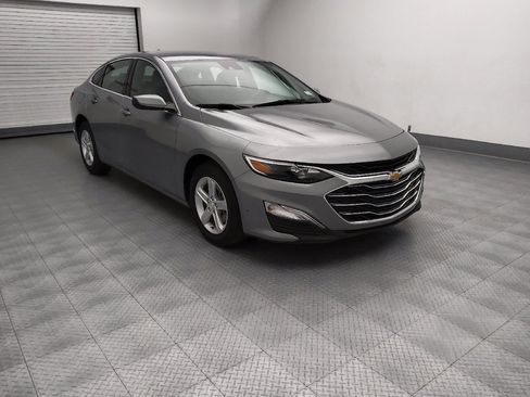 Used 2025 Chevrolet Malibu LS FWD image 13