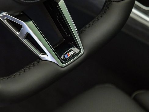 New 2026 BMW 740i w/ Premium Package image 32