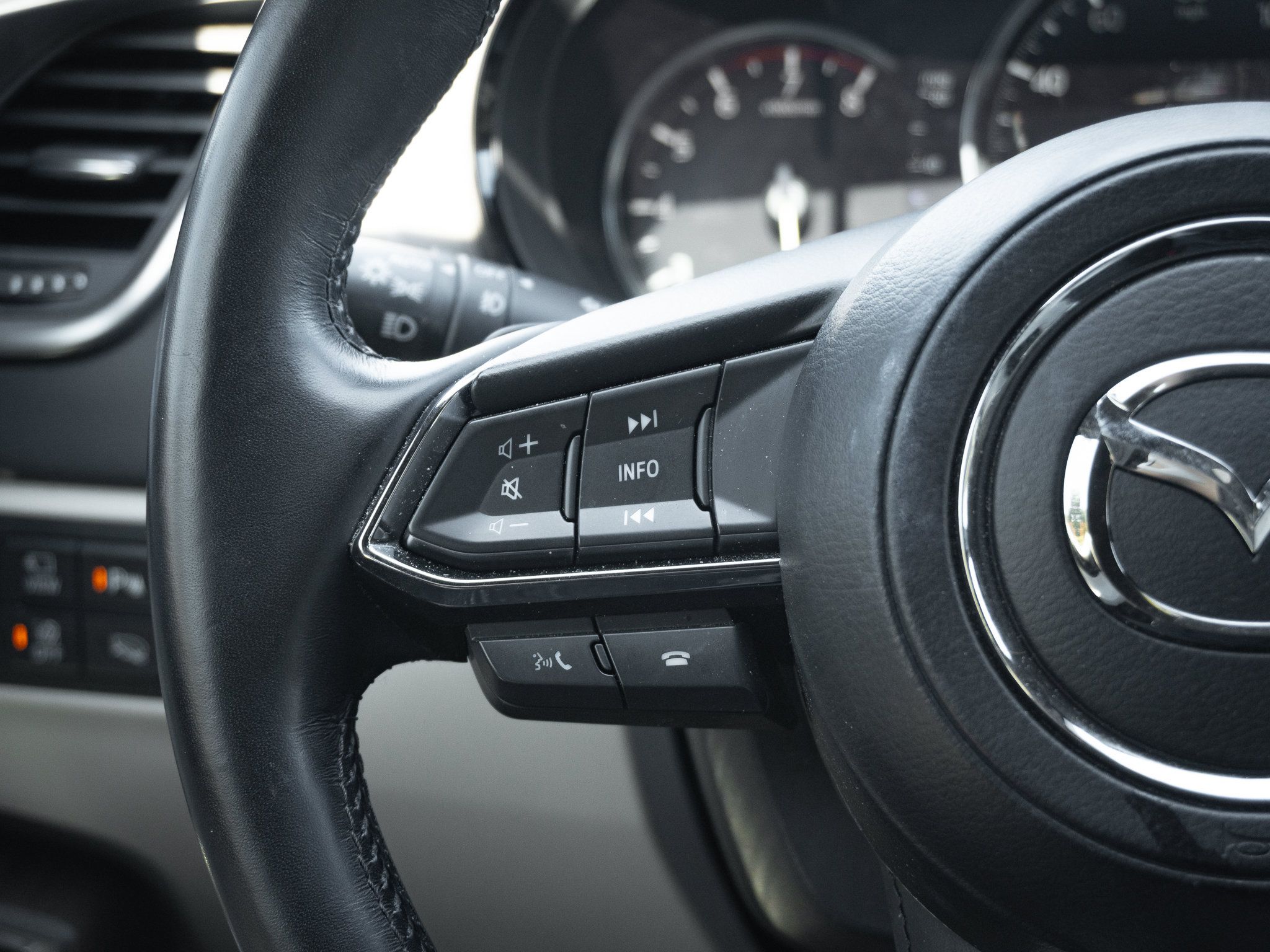 Used 2021 MAZDA CX-9 Signature AWD/4WD image 19