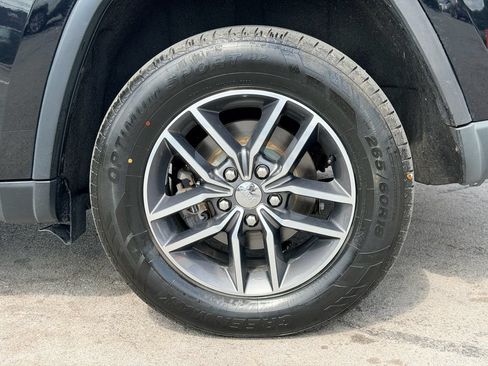 Used 2018 Jeep Grand Cherokee Limited AWD/4WD image 29