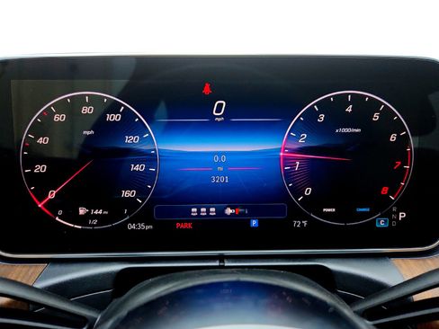 Certified 2025 Mercedes-Benz C 300 Sedan image 18