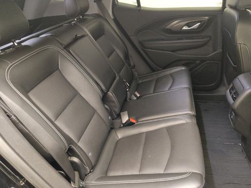 Used 2022 GMC Terrain SLT w/ Infotainment Package II FWD image 19