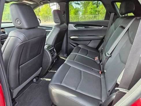 Used 2024 Cadillac XT5 Premium Luxury AWD/4WD image 10