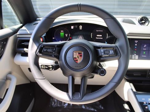 New 2024 Porsche Macan 4 Electric image 19