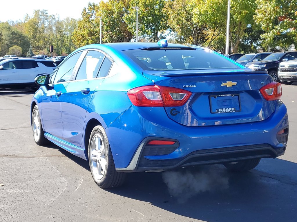 Used 2017 Chevrolet Cruze LT w/ LT True North Edition FWD image 4