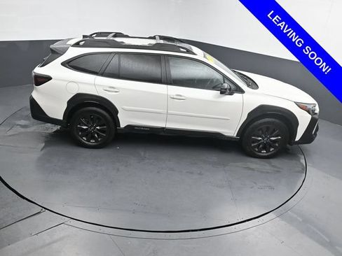 Used 2025 Subaru Outback Onyx Edition XT AWD/4WD image 22