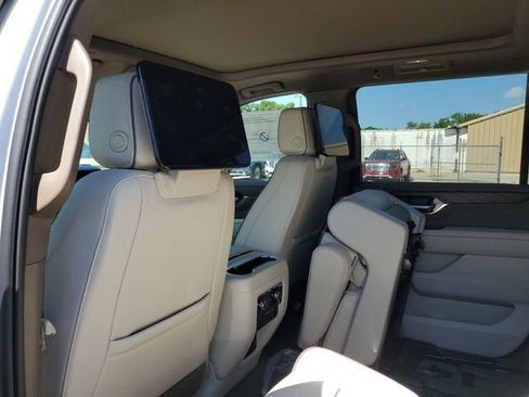 New 2026 GMC Yukon XL Denali w/ Denali Reserve Package AWD/4WD image 10