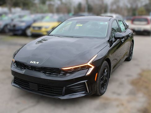 New 2026 Kia K5 LXS FWD image 15