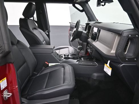 New 2026 Ford Bronco Outer Banks image 25