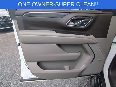 Used 2022 GMC Yukon SLT w/ SLT Premium Package AWD/4WD image 12