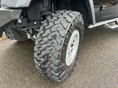 Used 2015 Jeep Wrangler Unlimited Sport image 30