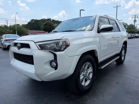 Used 2019 Toyota 4Runner SR5 RWD image 3