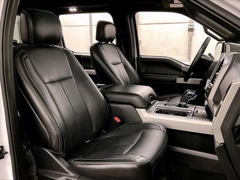 Used 2018 Ford F150 Lariat w/ Equipment Group 502A Luxury image 7