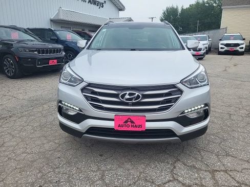 Used 2018 Hyundai Santa Fe Sport w/ 2.4L Tech Package 04 AWD/4WD image 24