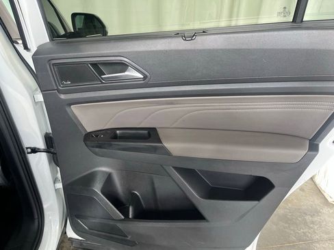 Certified 2021 Volkswagen Atlas SEL Premium image 26