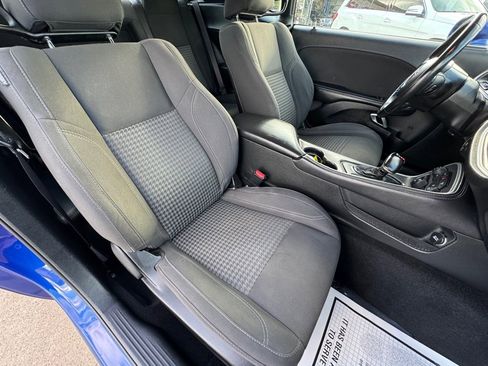 Used 2019 Dodge Challenger SXT image 14