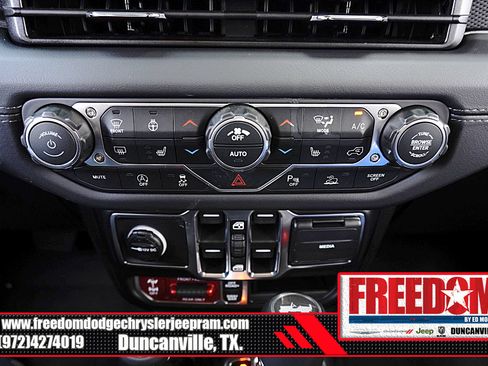 Certified 2026 Jeep Wrangler Unlimited Rubicon AWD/4WD image 24