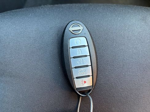 Used 2025 Nissan Altima 2.5 SV FWD image 24