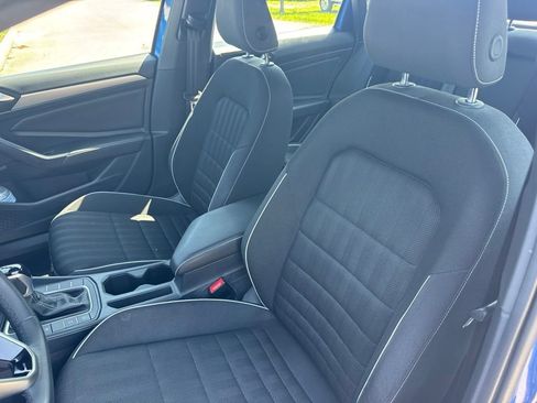 Used 2022 Volkswagen Jetta Sport FWD image 10