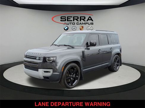 Used 2023 Land Rover Defender 110 SE image 7