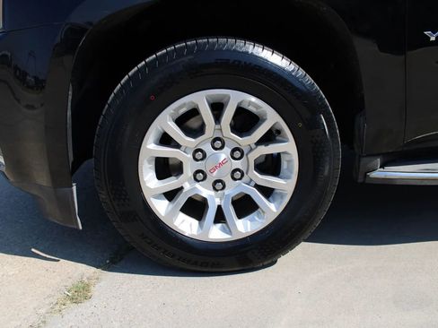 Used 2015 GMC Yukon SLT image 7