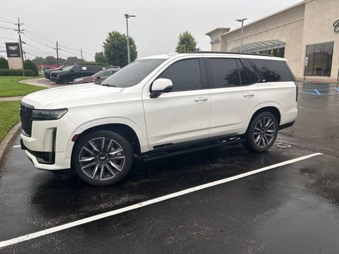 Used 2021 Cadillac Escalade Sport w/ Driver Assist Tech Package AWD/4WD image 1