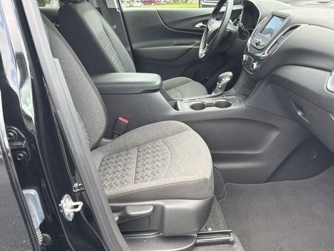 Used 2024 Chevrolet Equinox LT AWD/4WD image 13