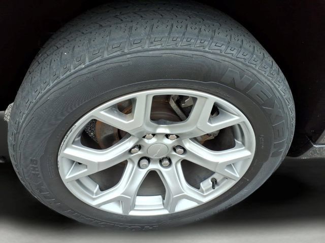 Used 2022 Jeep Wagoneer Series II AWD/4WD image 9
