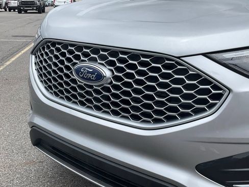 Certified 2024 Ford Edge SEL AWD/4WD image 23