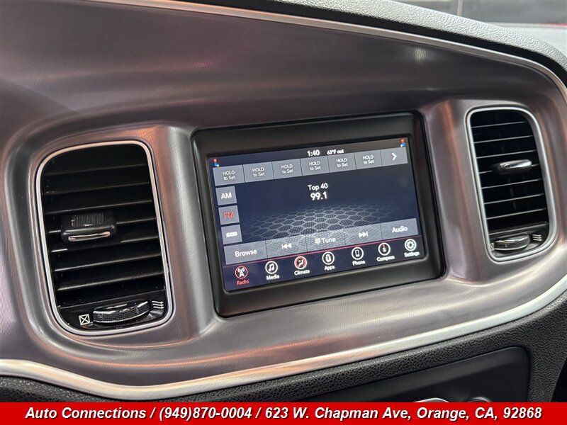 Used 2022 Dodge Charger SXT RWD image 16