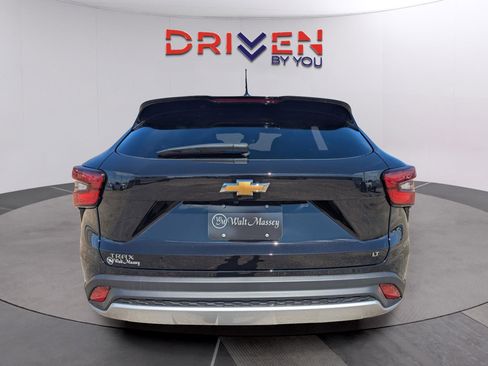 New 2026 Chevrolet Trax LT w/ LT Convenience Package image 4