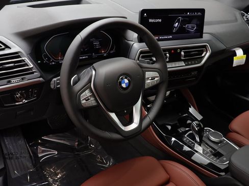 New 2025 BMW X4 xDrive30i w/ Premium Package image 7
