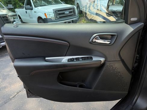 Used 2019 Dodge Journey GT AWD/4WD image 28