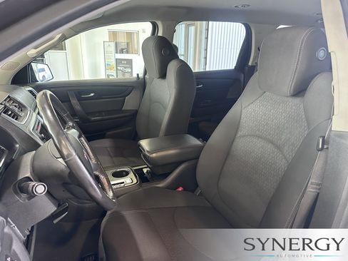 Used 2015 GMC Acadia SLE FWD image 27