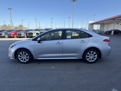 New 2026 Toyota Corolla LE image 5