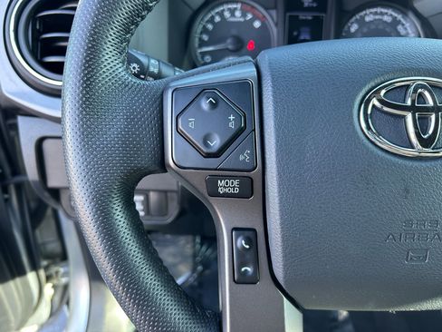 Certified 2020 Toyota Tacoma TRD Off-Road image 14