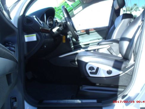 Used 2010 Mercedes-Benz GL 450 4MATIC image 7