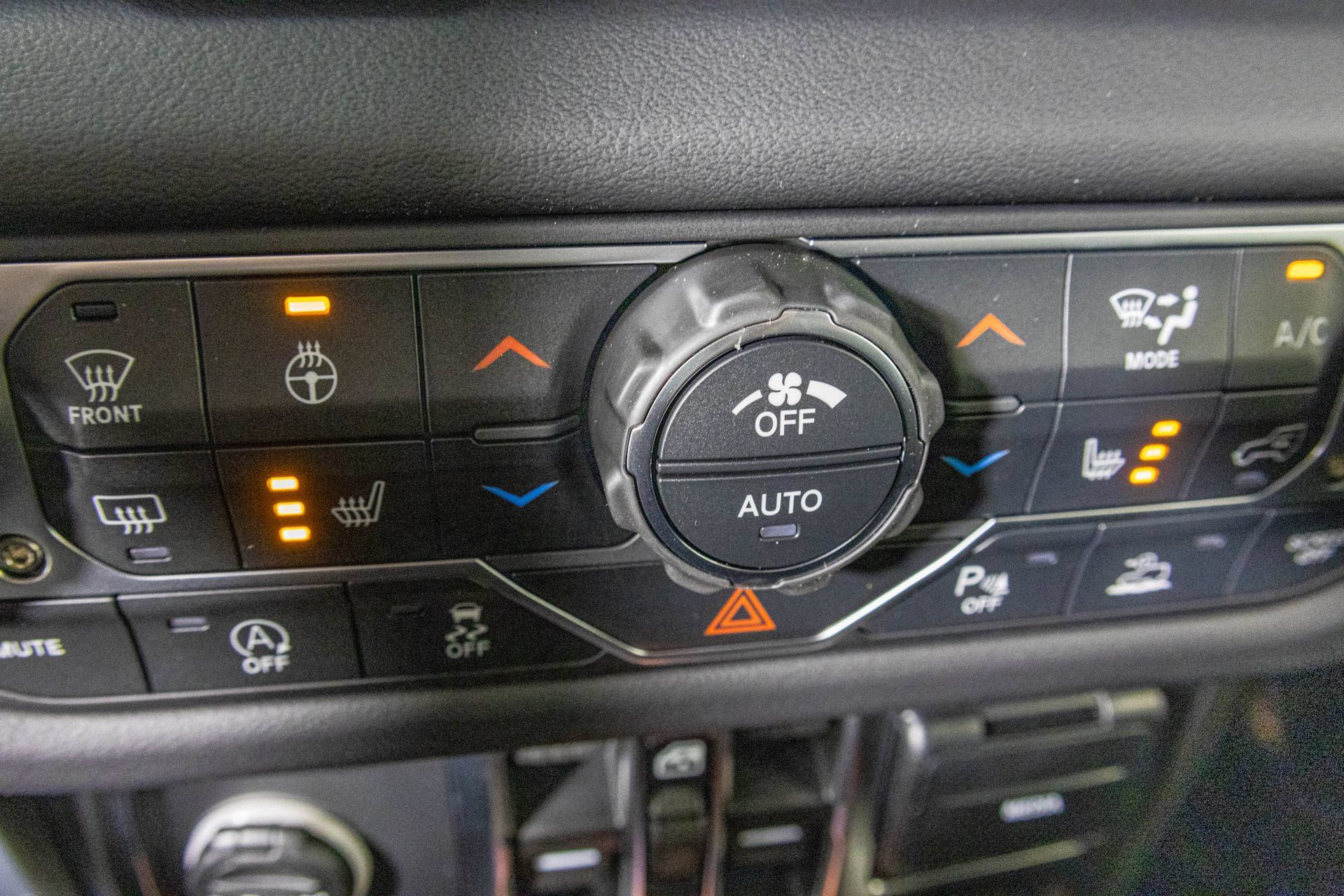 New 2027 Jeep Wrangler Unlimited Rubicon AWD/4WD image 9